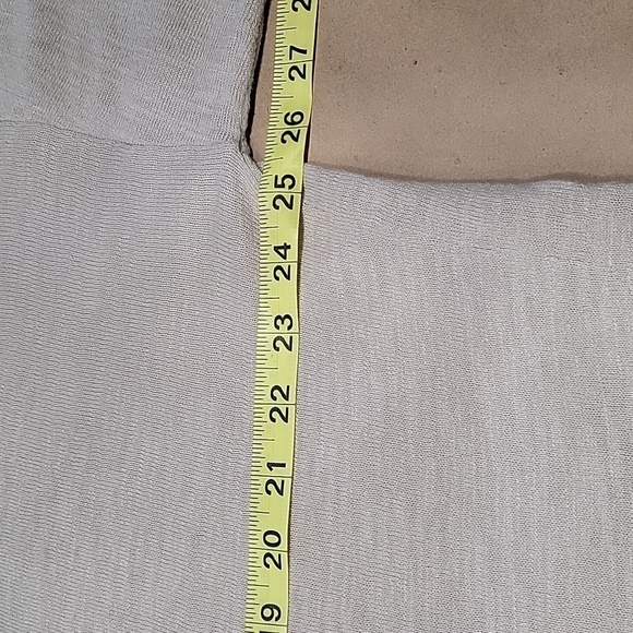 J. Jill Linen Blend Boxy Knit 3/4 Sleeve Knit Top. EUC.  Oatmeal in color. - Picture 6 of 6